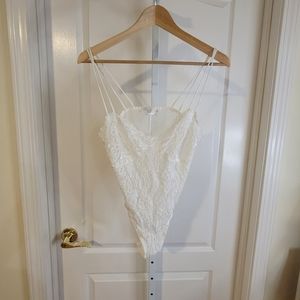 Flora Nikrooz Bridal White Lace Bodysuit Medium